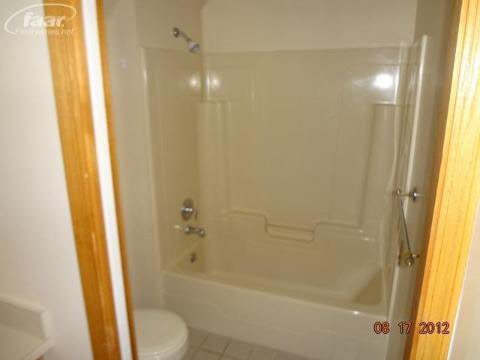 2425 Golf Club Road Howell, MI 48843 - Photo 14 of 18 20265521-13.JPG