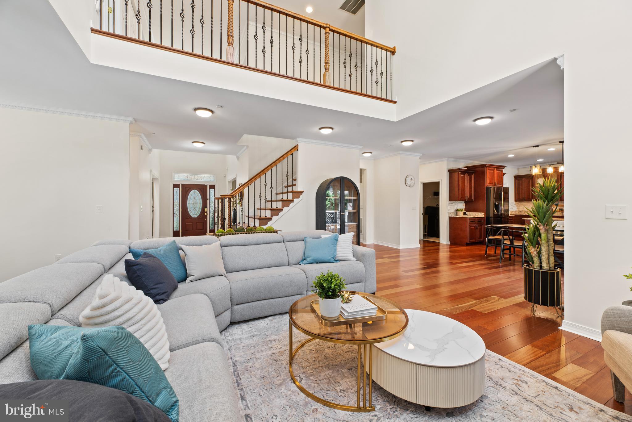 8304 Lark Brown Road Columbia, MD 21045 - Photo 3 of 45