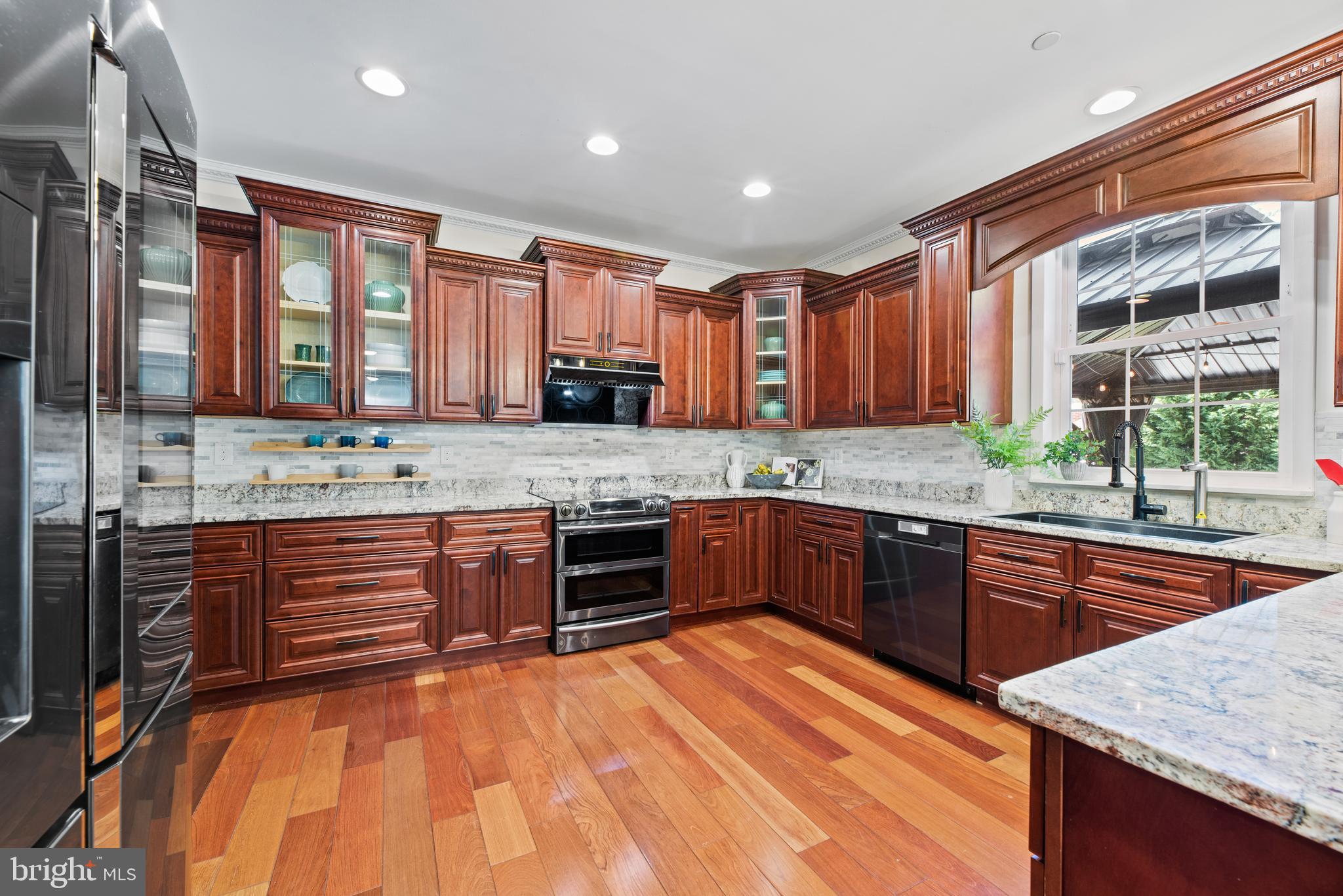 8304 Lark Brown Road Columbia, MD 21045 - Photo 7 of 45