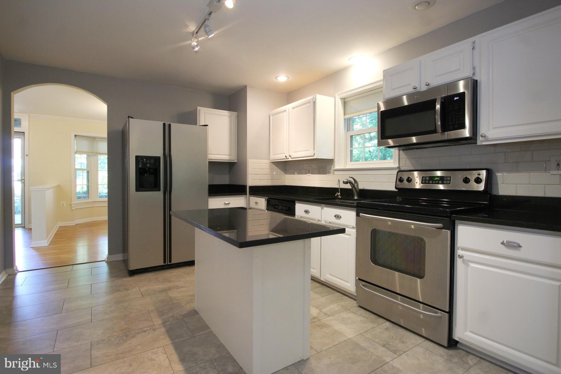 1649 Bennington Hollow Lane Reston, VA 20194 - Photo 4 of 29