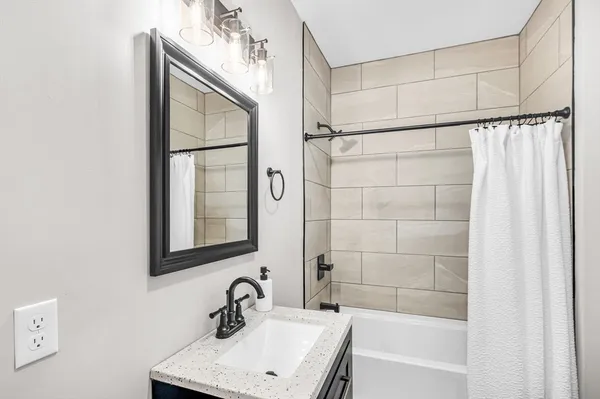 $384,900 | 270 South Main Street, Orange, MA 01364