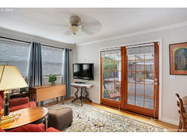 18365 Southwest Butternut Street Beaverton, OR 97078 - Photo 12 of 16 Gallery Image 12