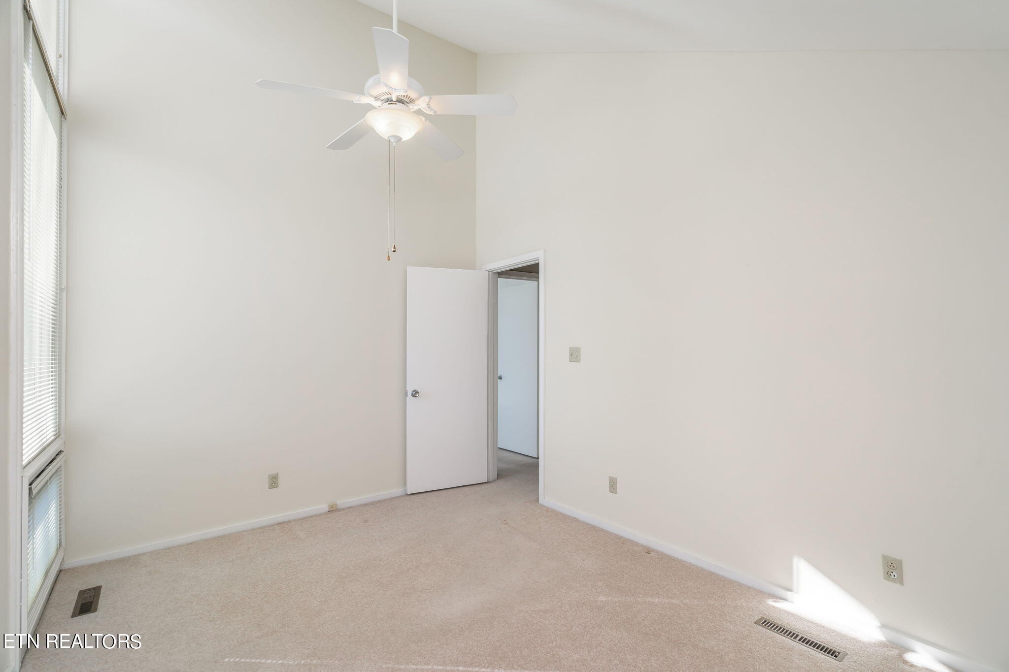 403 Orchard Knob Road Clinton, TN 37716 - Photo 34 of 42