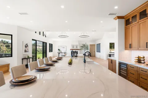 $2,999,000 | 5120 Creek Oak Drive, Fallbrook, CA 92028