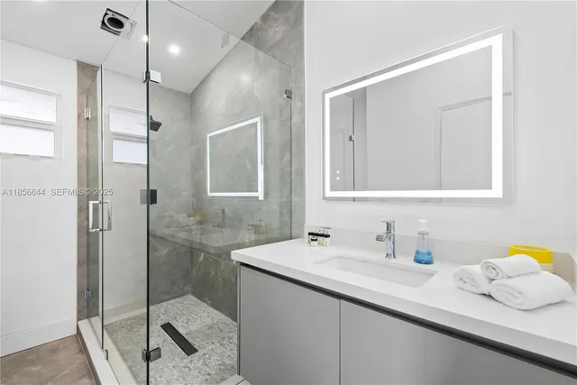 $18,500 | 4322 Polk Street, Hollywood, FL 33021