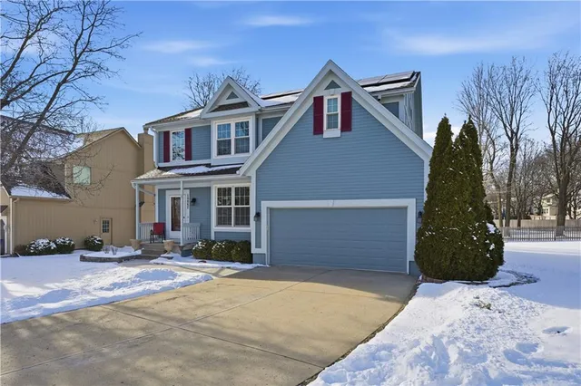 $450,000 | 14062 South Blackfoot Court, Olathe, KS 66062