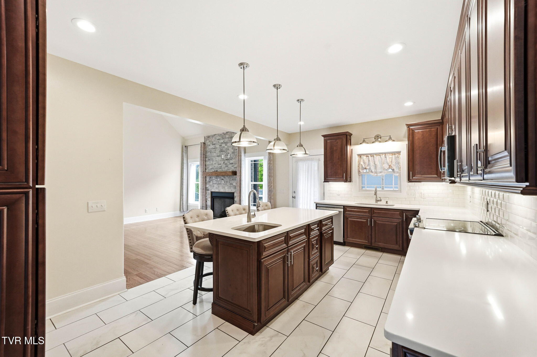 3901 Leaf Point Kingsport, TN 37663 - Photo 13 of 65 3901 Leaf Point