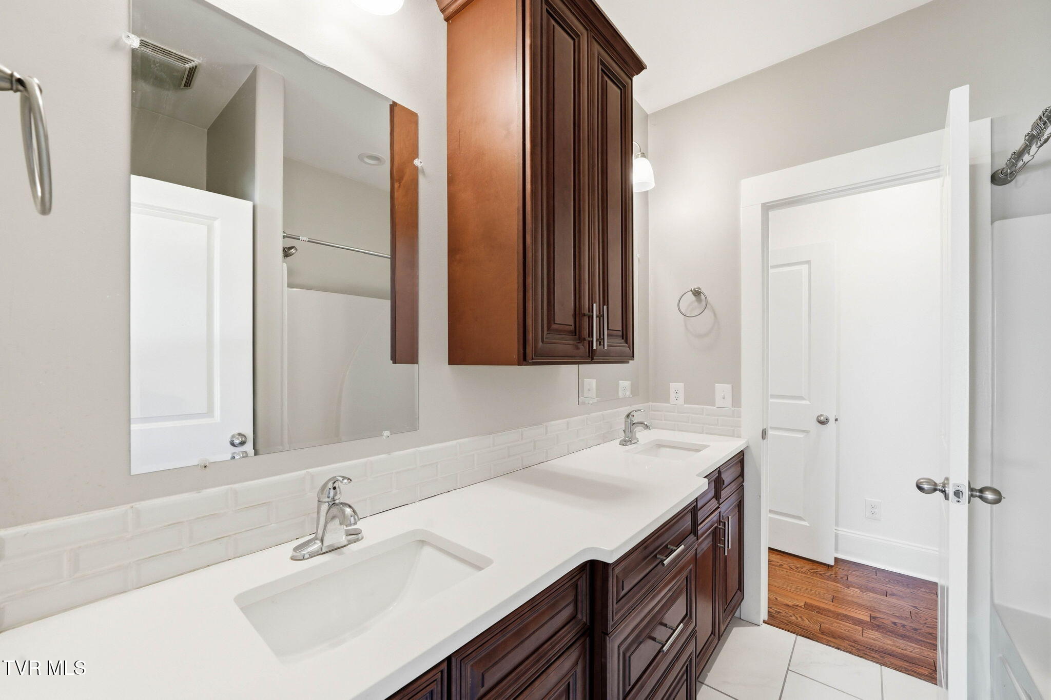 3901 Leaf Point Kingsport, TN 37663 - Photo 28 of 65 3901 Leaf Point
