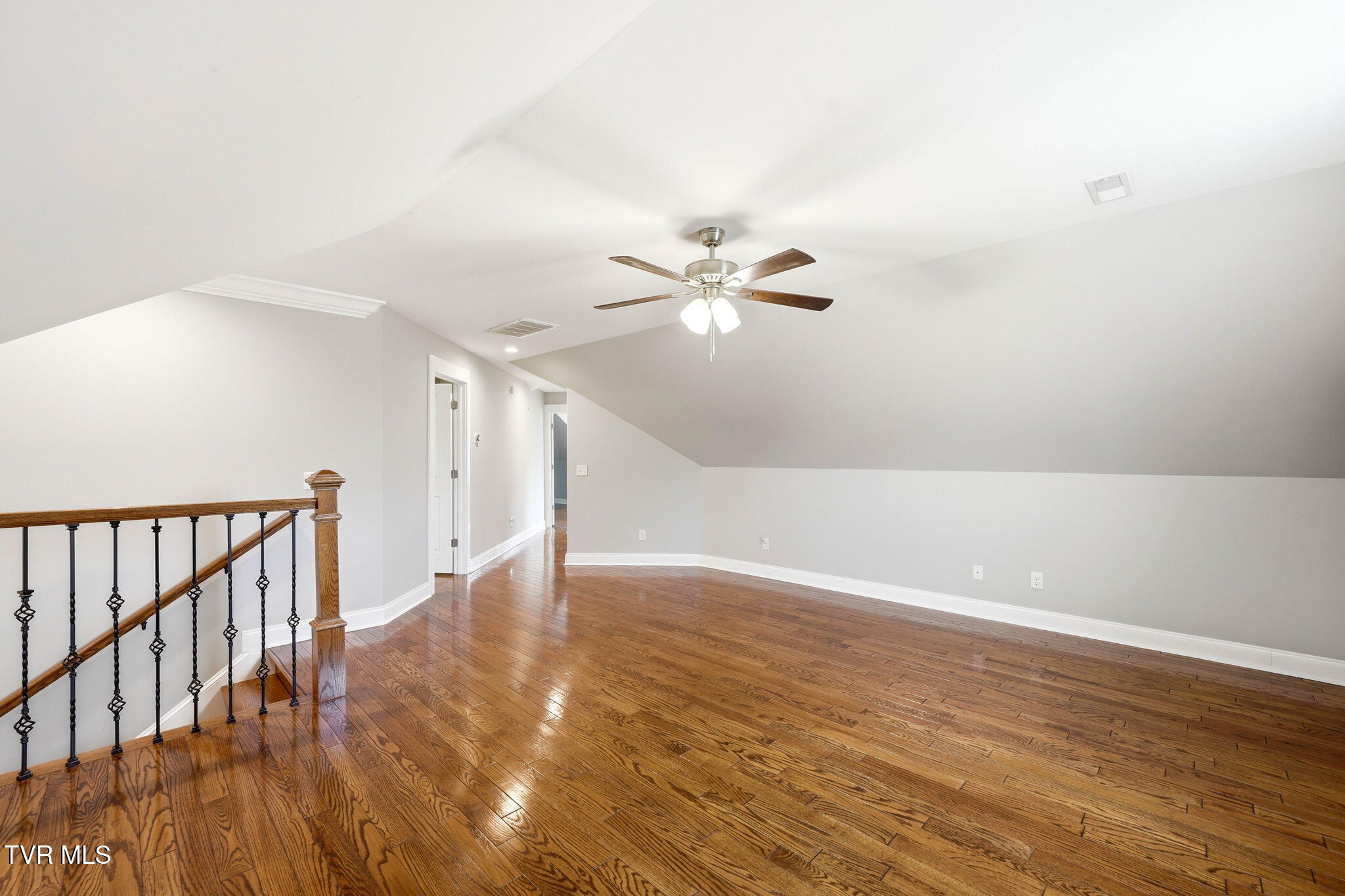 3901 Leaf Point Kingsport, TN 37663 - Photo 36 of 65 3901 Leaf Point