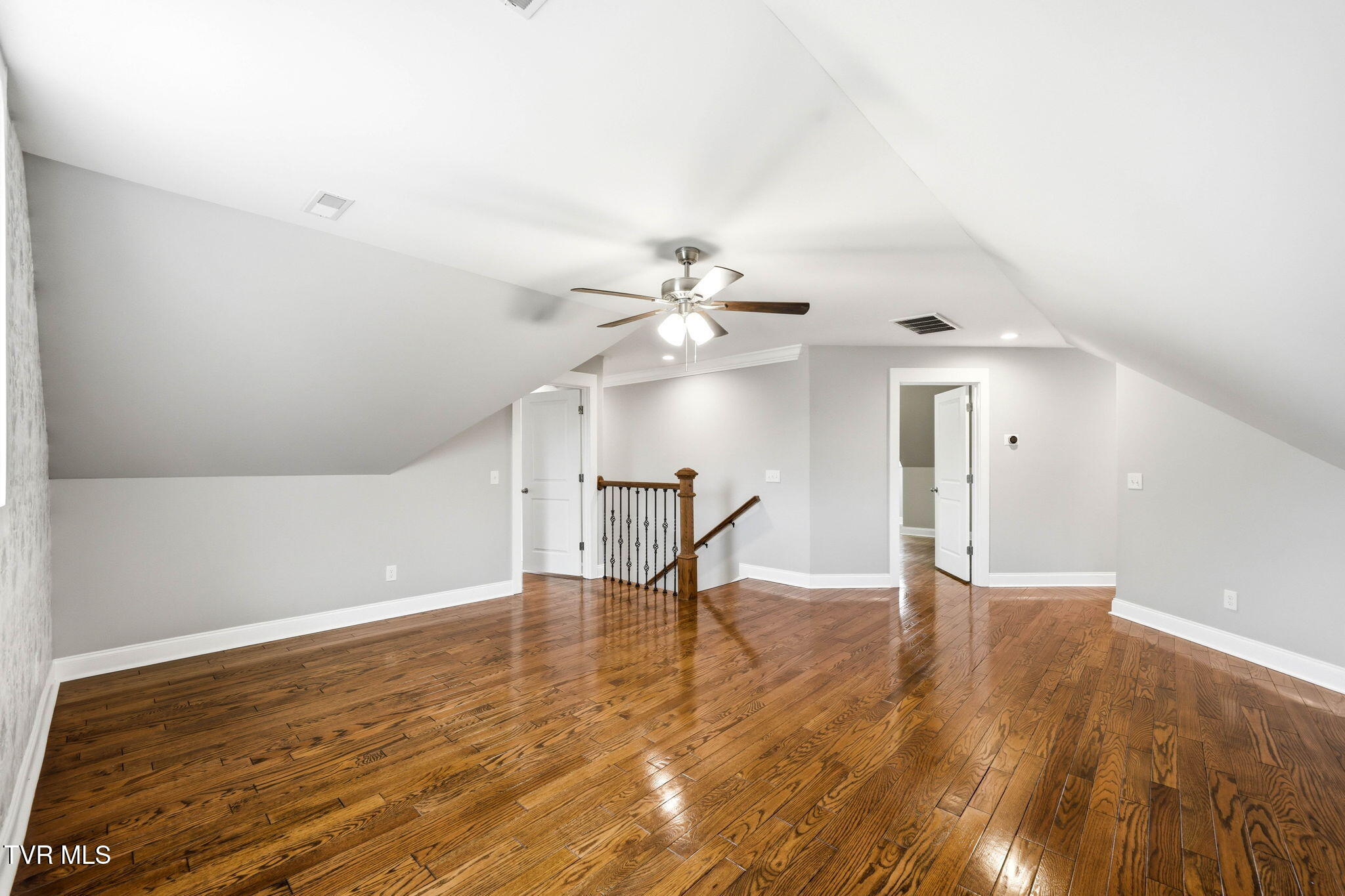 3901 Leaf Point Kingsport, TN 37663 - Photo 37 of 65 3901 Leaf Point