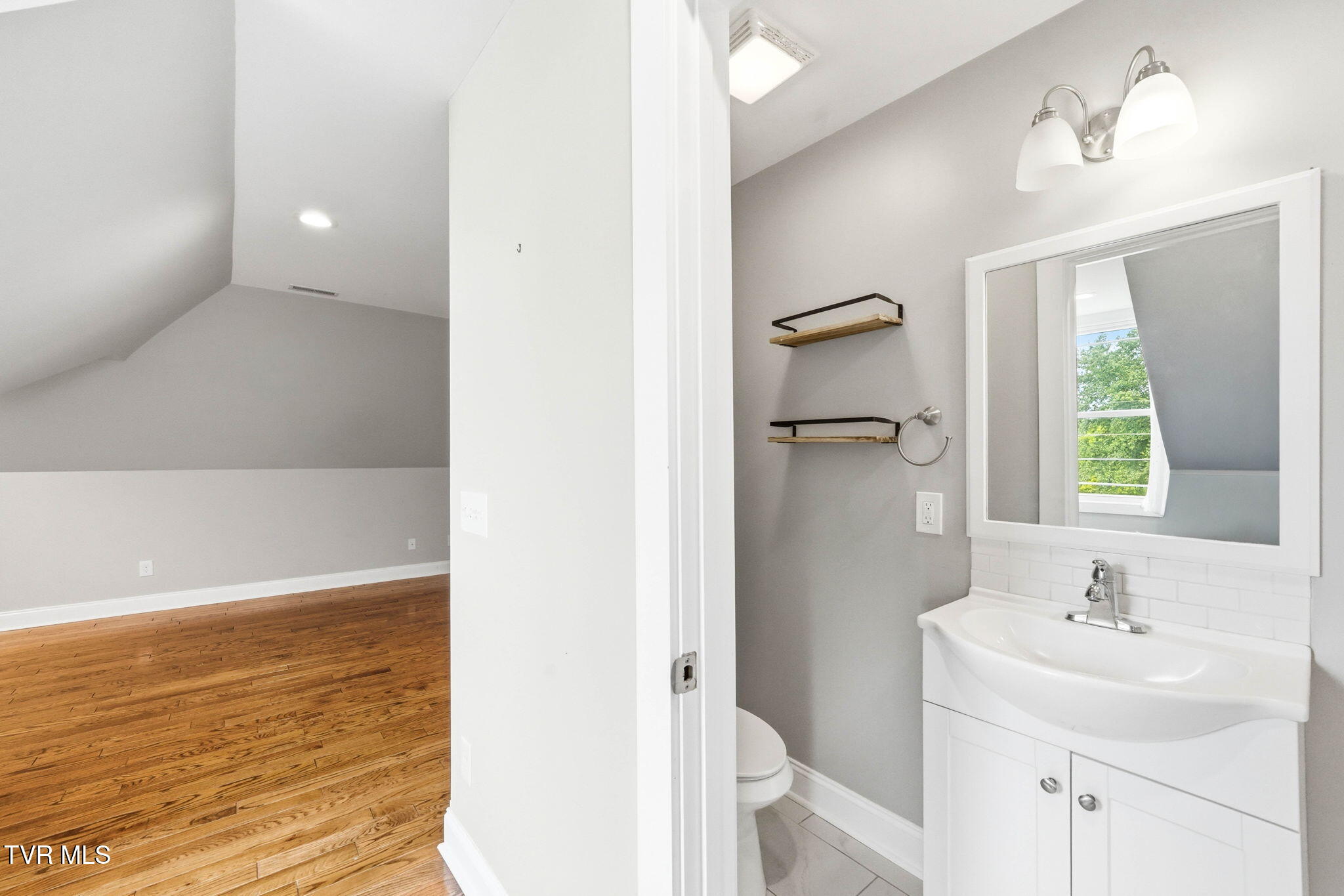 3901 Leaf Point Kingsport, TN 37663 - Photo 39 of 65 3901 Leaf Point