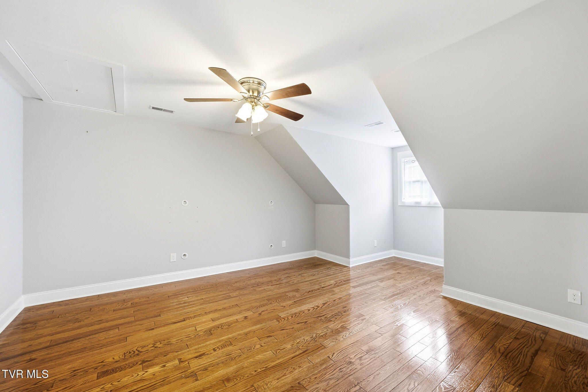 3901 Leaf Point Kingsport, TN 37663 - Photo 42 of 65 3901 Leaf Point