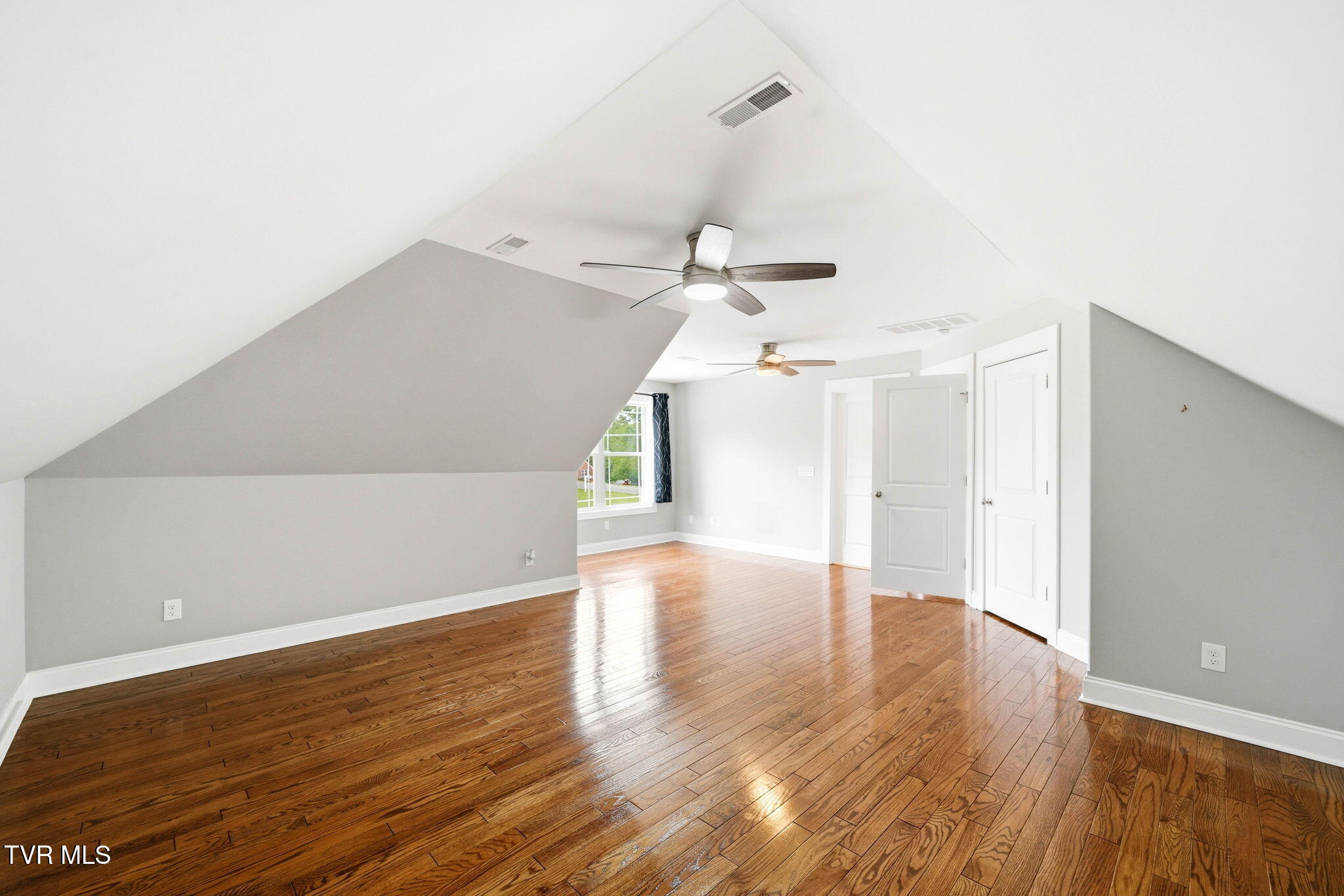 3901 Leaf Point Kingsport, TN 37663 - Photo 45 of 65 3901 Leaf Point