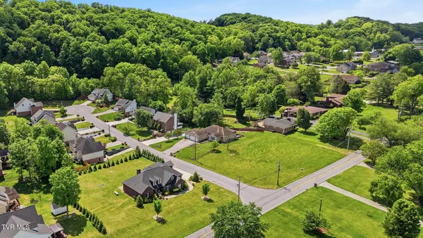 $729,900 | 3901 Leaf Point, Kingsport, TN 37663