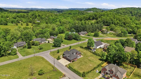 $729,900 | 3901 Leaf Point, Kingsport, TN 37663