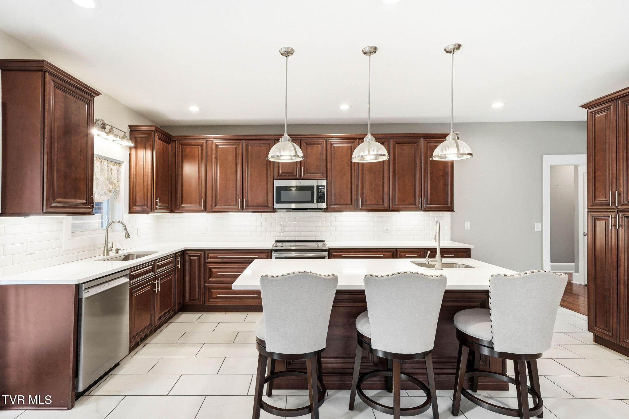 3901 Leaf Point Kingsport, TN 37663 - Photo 10 of 65 3901 Leaf Point