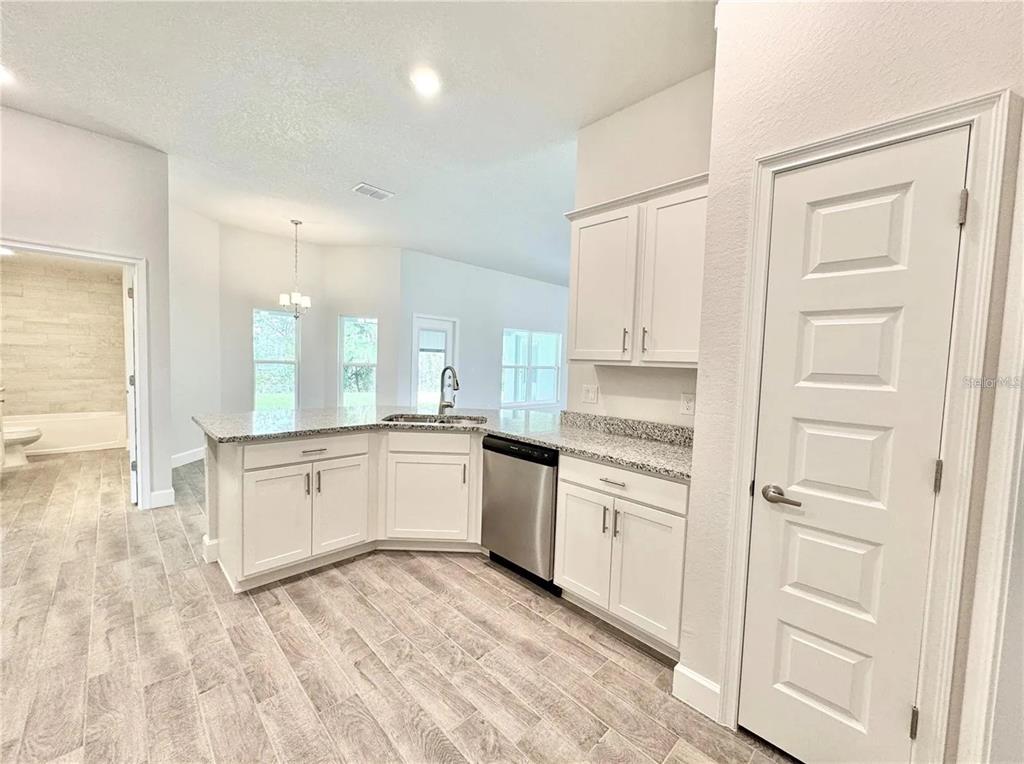 17745 Southwest 72nd Street Road Dunnellon, FL 34432 - Photo 4 of 37