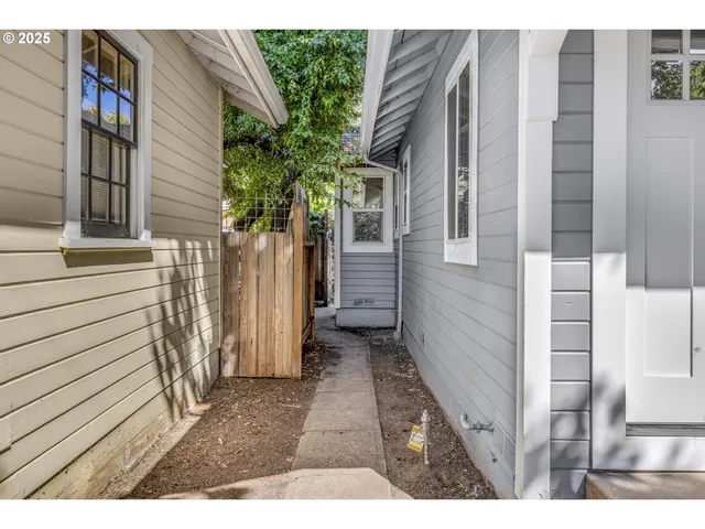 a front view of house with yard