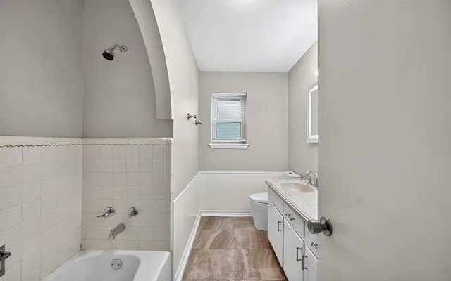 $289,900 | 220 Short Street, Burleson, TX 76028