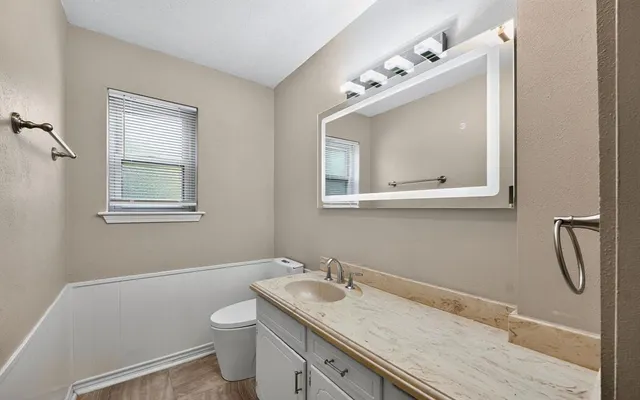 $289,900 | 220 Short Street, Burleson, TX 76028