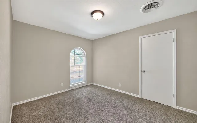 $289,900 | 220 Short Street, Burleson, TX 76028