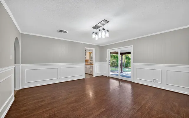 $289,900 | 220 Short Street, Burleson, TX 76028