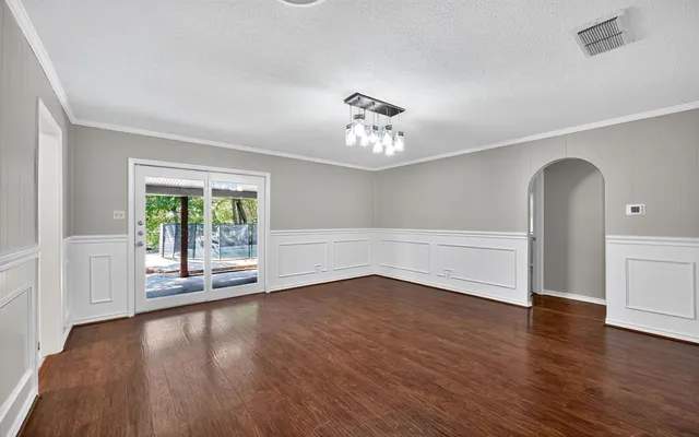 $289,900 | 220 Short Street, Burleson, TX 76028