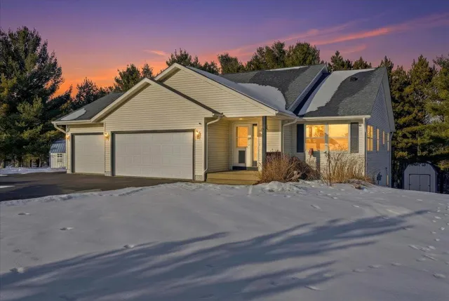 $419,900 | 1320 216th Avenue, New Richmond, WI 54017