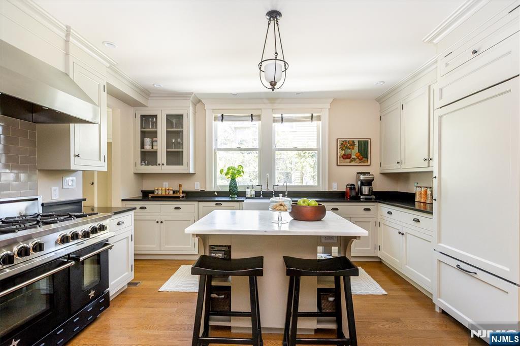 76 Edgemont Road Montclair, NJ 07043 - Photo 15 of 48