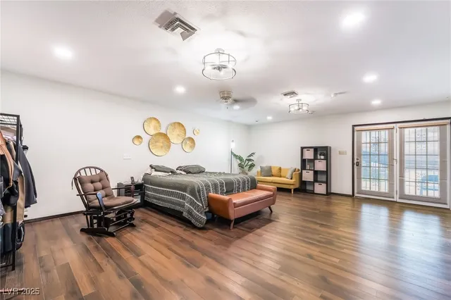 $645,000 | 121 East Rancho Drive, Henderson, NV 89015