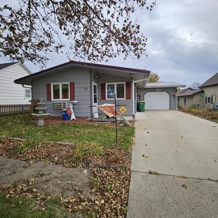 $136,000 | 512 West 5th Street, Graceville, MN 56240