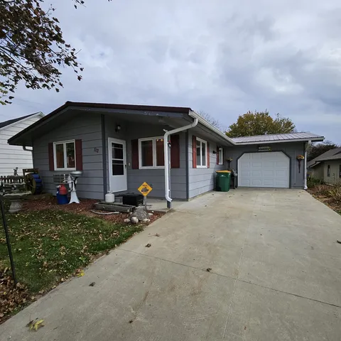 $149,000 | 512 West 5th Street, Graceville, MN 56240