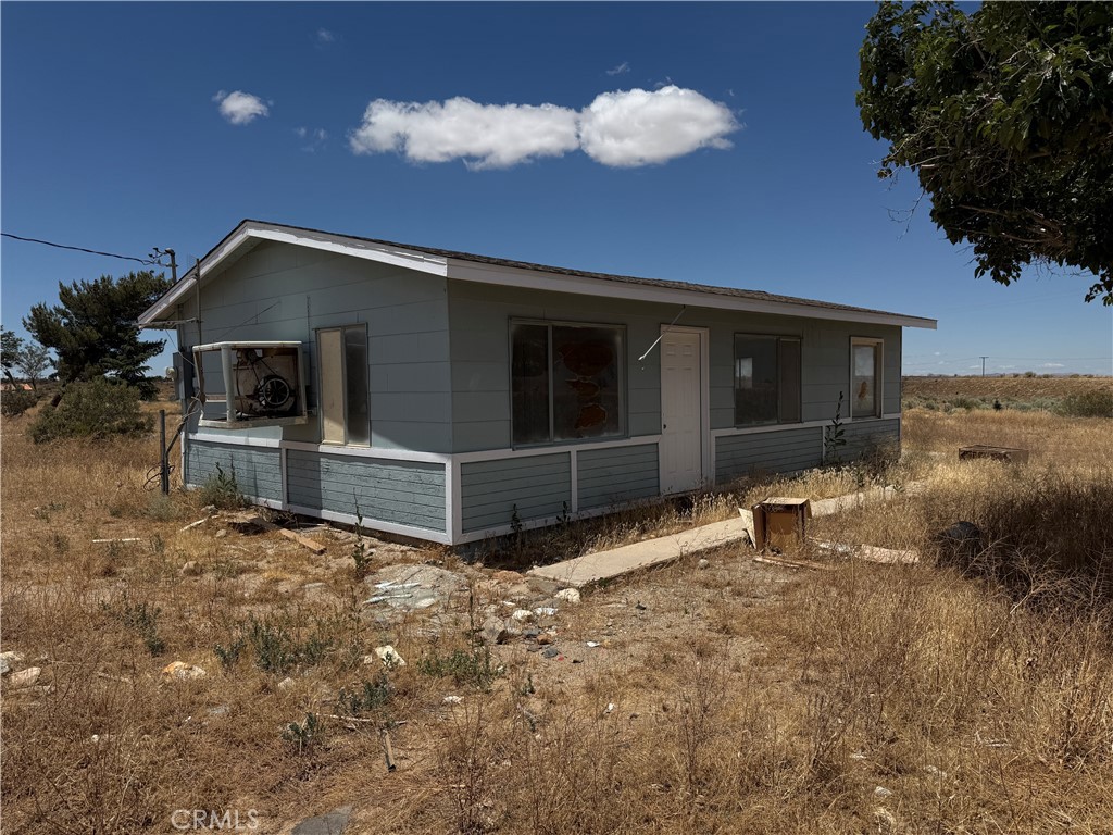 11744 Wagon Wheel Road Phelan, CA 92371 - Photo 2 of 26