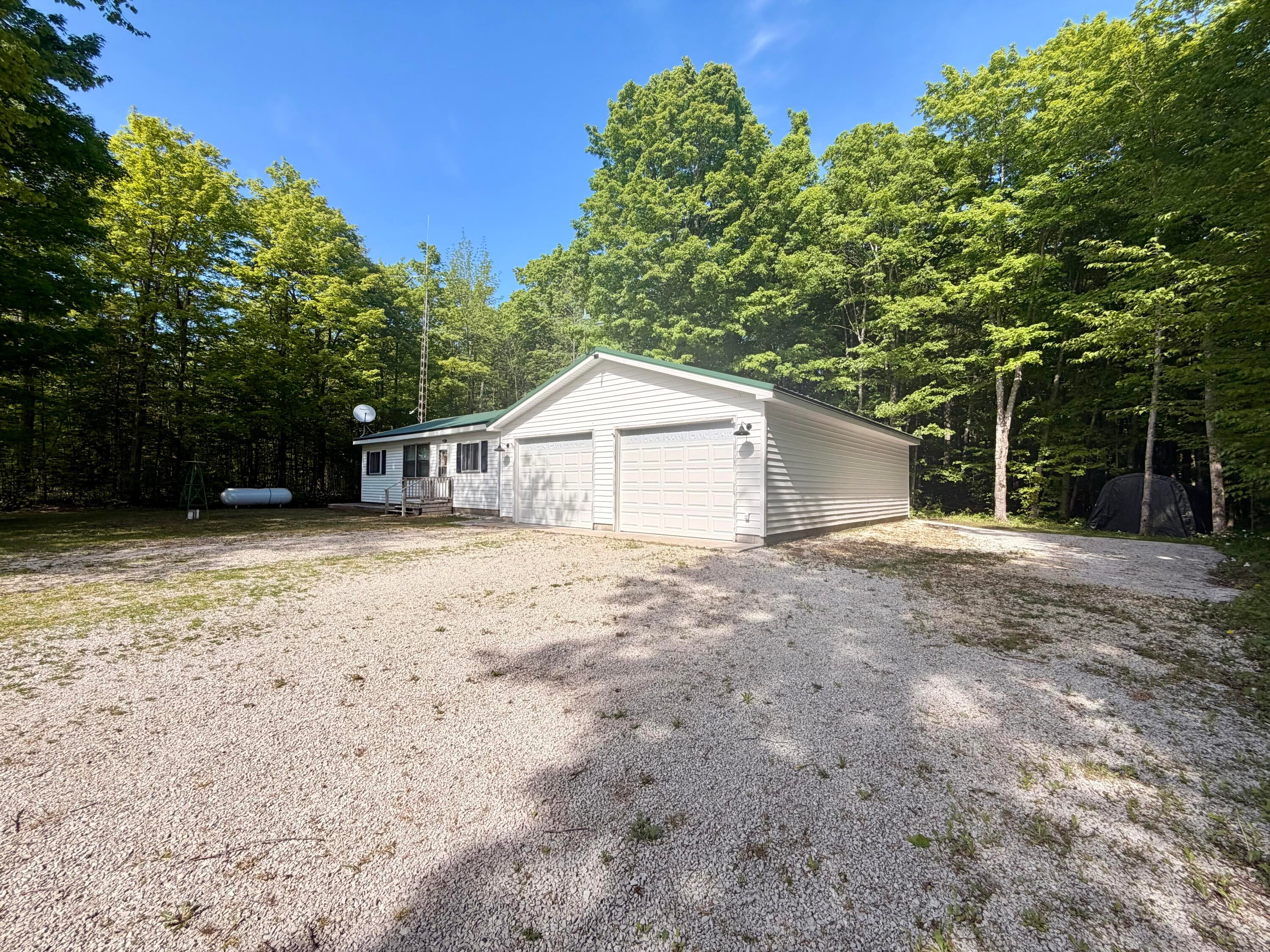 3676n Lang Road Gulliver, MI 49840 - Photo 24 of 32 IMG_5915