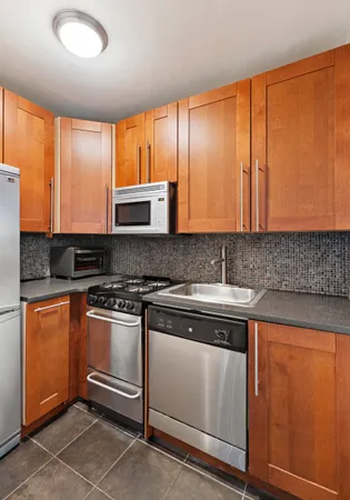 $2,600 | 85 Livingston Street, Unit 7J | Downtown Brooklyn