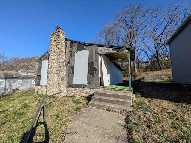 $27,500 | 4231 Park Avenue, Kansas City, MO 64130