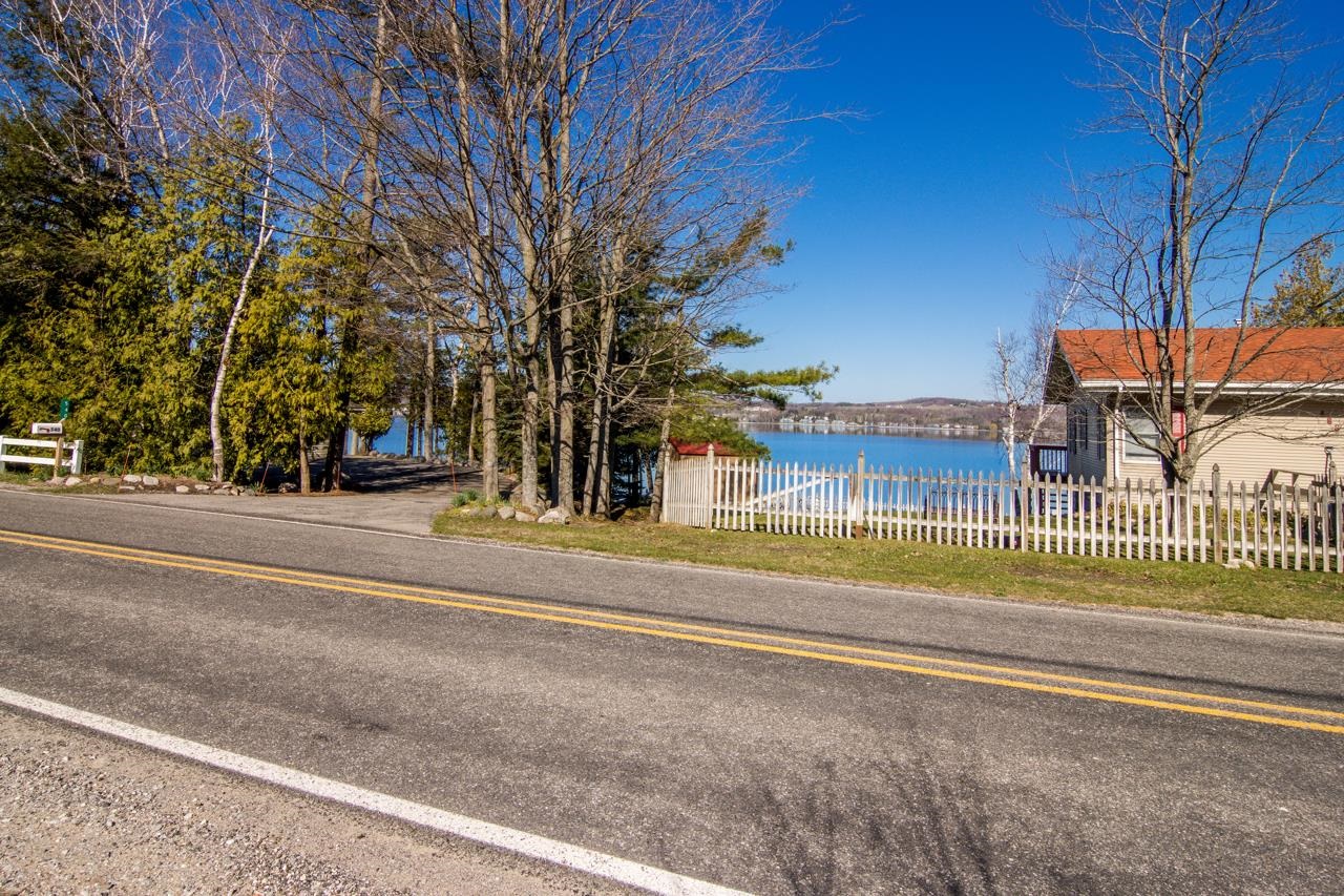 521 South Stony Point Road Suttons Bay, MI 49682 - Photo 19 of 24