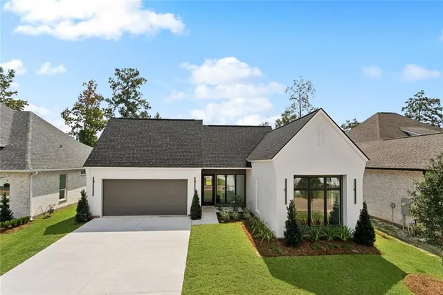$715,000 | 4208 Cypress Point Drive, Covington, LA 70433