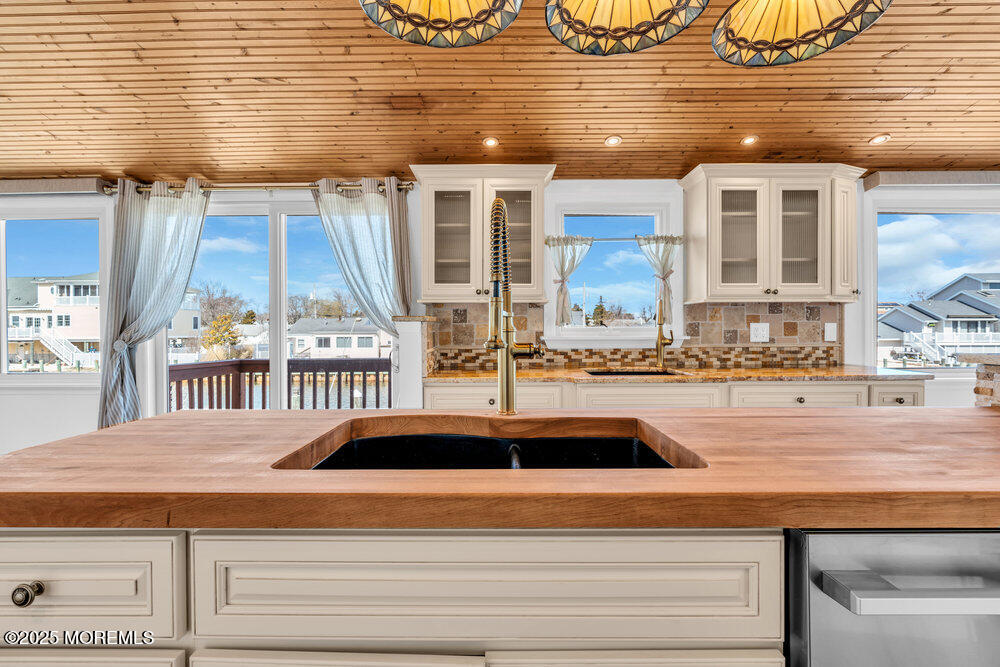 23 Bayview Drive Waretown, NJ 08758 - Photo 17 of 67 016_dsc04788_588