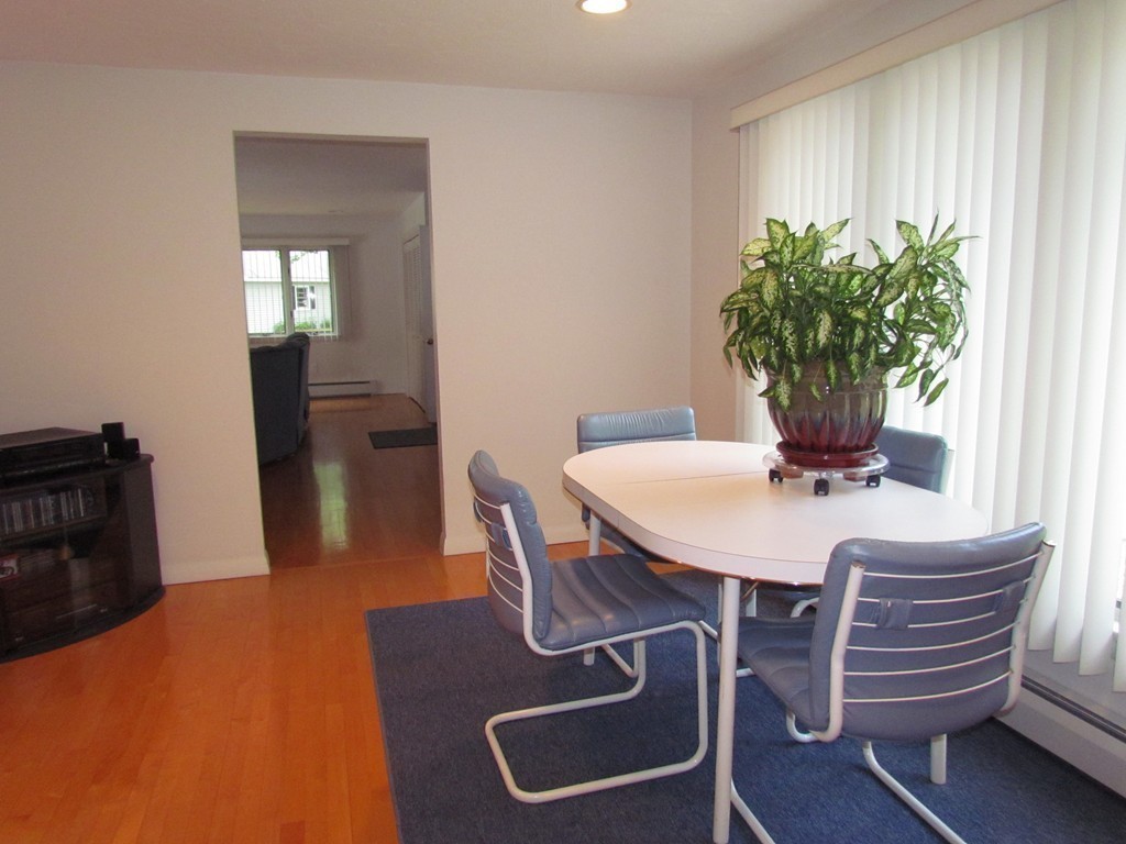 545 Townsend Harbor Road Lunenburg, MA 01462 - Photo 17 of 30
