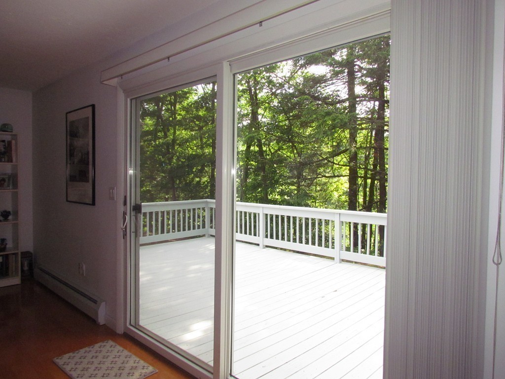 545 Townsend Harbor Road Lunenburg, MA 01462 - Photo 19 of 30