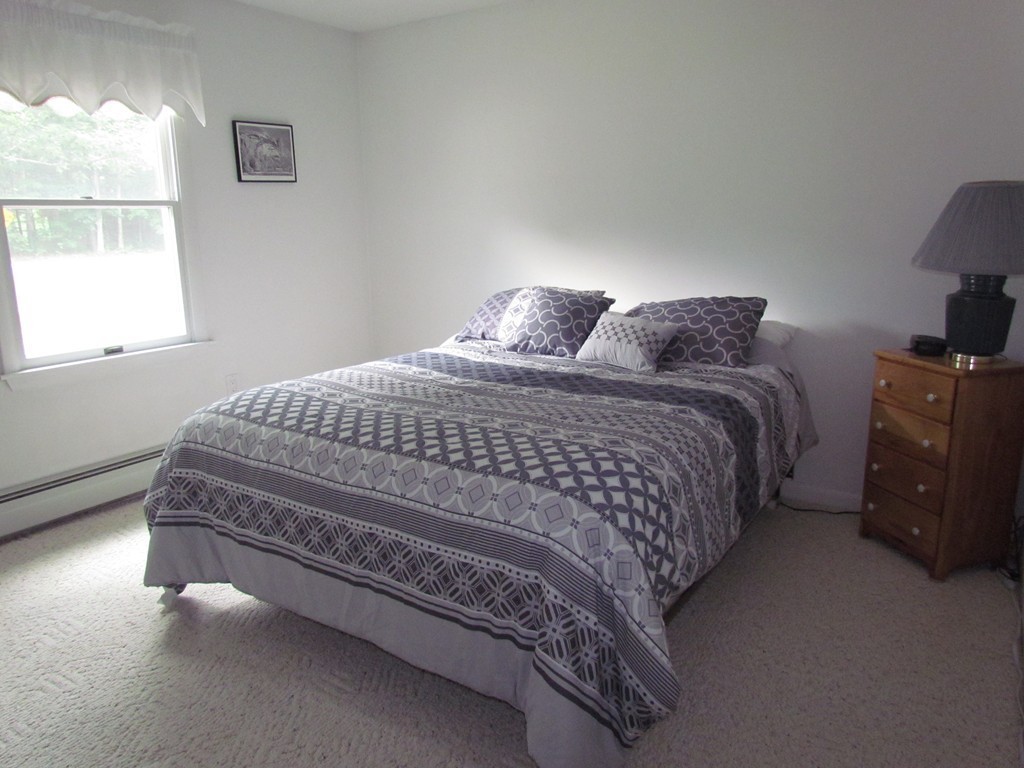 545 Townsend Harbor Road Lunenburg, MA 01462 - Photo 21 of 30