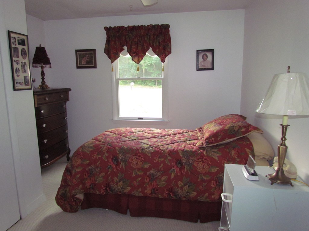 545 Townsend Harbor Road Lunenburg, MA 01462 - Photo 24 of 30