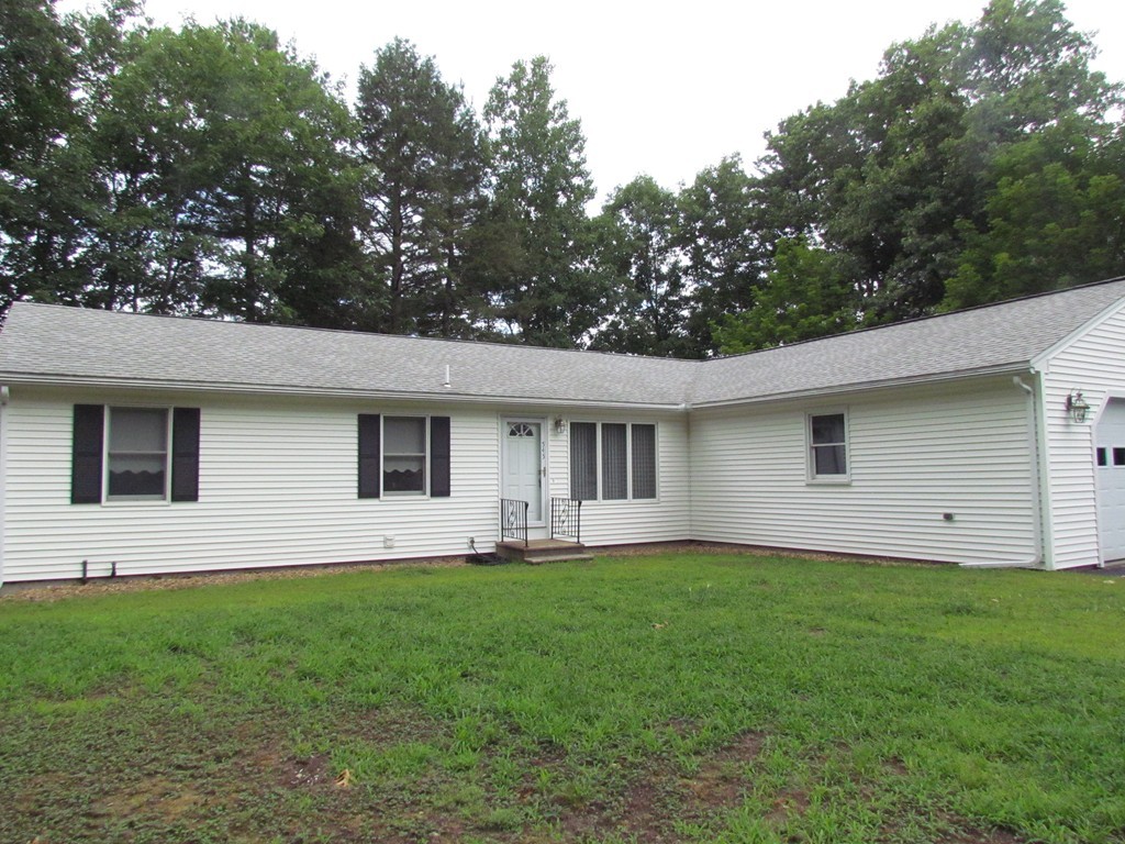 545 Townsend Harbor Road Lunenburg, MA 01462 - Photo 3 of 30