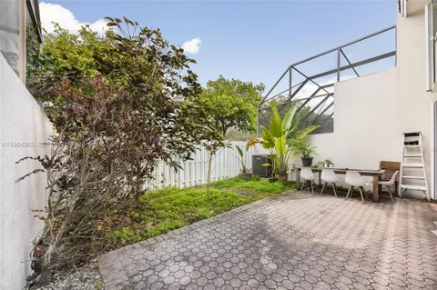 $675,000 | 10233 Northwest 52nd Lane, Doral, FL 33178