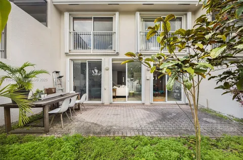 $675,000 | 10233 Northwest 52nd Lane, Doral, FL 33178