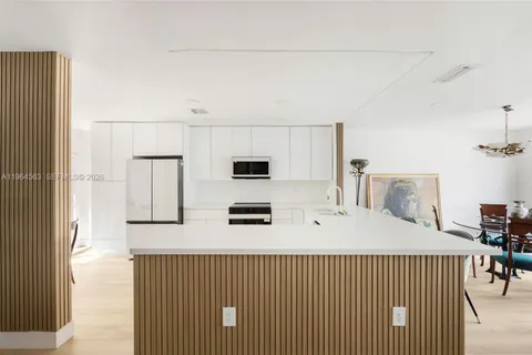 $675,000 | 10233 Northwest 52nd Lane, Doral, FL 33178