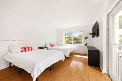 $675,000 | 10233 Northwest 52nd Lane, Doral, FL 33178