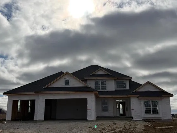 $809,990 | N81-w27580 N81-w27580 Harvest Court, Hartland, WI 53029