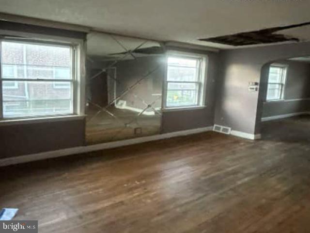 813 Arbor Road Lansdowne, PA 19050 - Photo 4 of 12